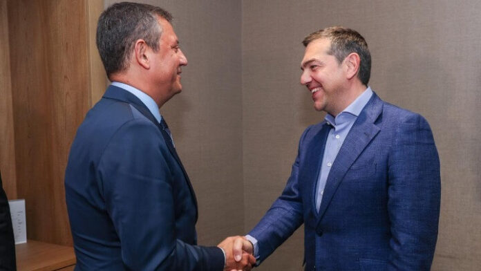 Συνάντηση του Αλέξη Τσίπρα με τον πρόεδρο του CHP , Οζγκιούρ Οζέλ