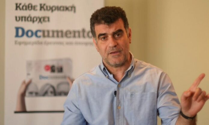 Ο Κώστας Βαξεβάνης