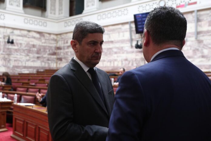 Ενημέρωση των μελών της Επιτροπής από τον Υπουργό Αγροτικής Ανάπτυξης και Τροφίμων, Λευτέρη Αυγενάκη, σχετικά με την Αναθεώρηση του Στρατηγικού Σχεδίου στο πλαίσιο της νέας Κοινής Αγροτικής Πολιτικής (ΚΑΠ), Τρίτη 9 Απριλίου 2024. (ΣΩΤΗΡΗΣ ΔΗΜΗΤΡΟΠΟΥΛΟΣ/EUROKINISSI)