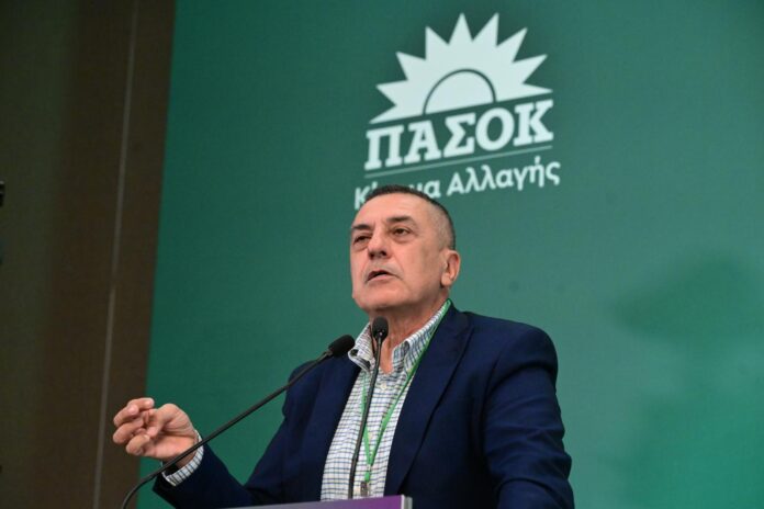 Ο Δημήτρης Κουρέτας