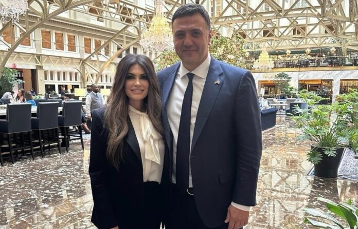 Κίμπερλι και Βασίλης Κικίλιας