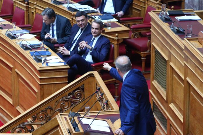 Μητσοτάκης και Βελόπουλος