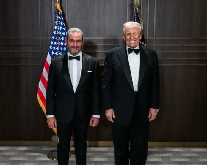 Εξάρχου και Τραμπ